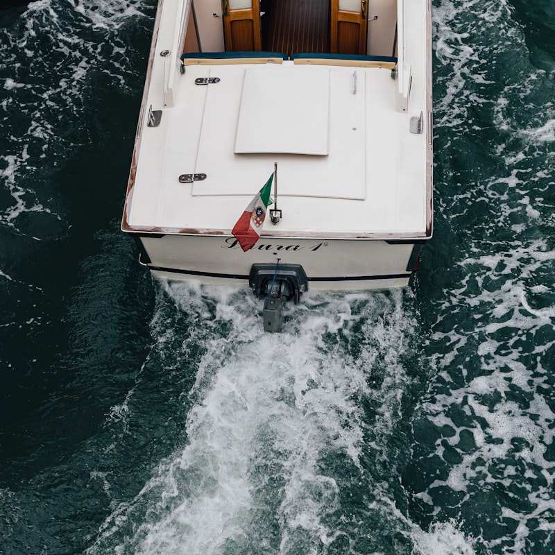 115HP used outboard engine, 210 hours